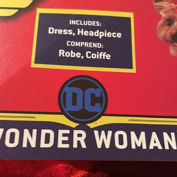 Wonder Woman Dog Costume - Picture 4 of 6